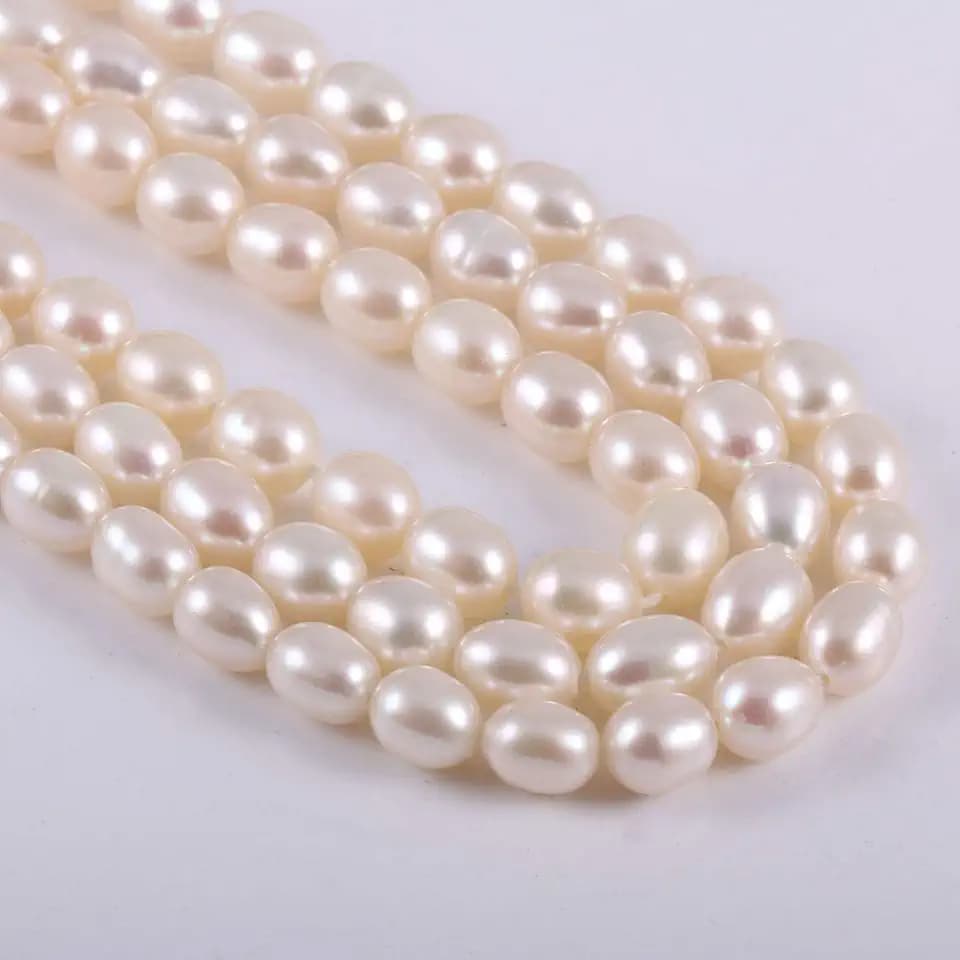 Natural Pearl Freshwater Cultured Pearl Beads for Jewelry Making Oval Beads Punch Loose Beads Handmake DIY for Jewelry Making DIY Women Necklace Bracelet 8-9 mm Color White 14 inches…