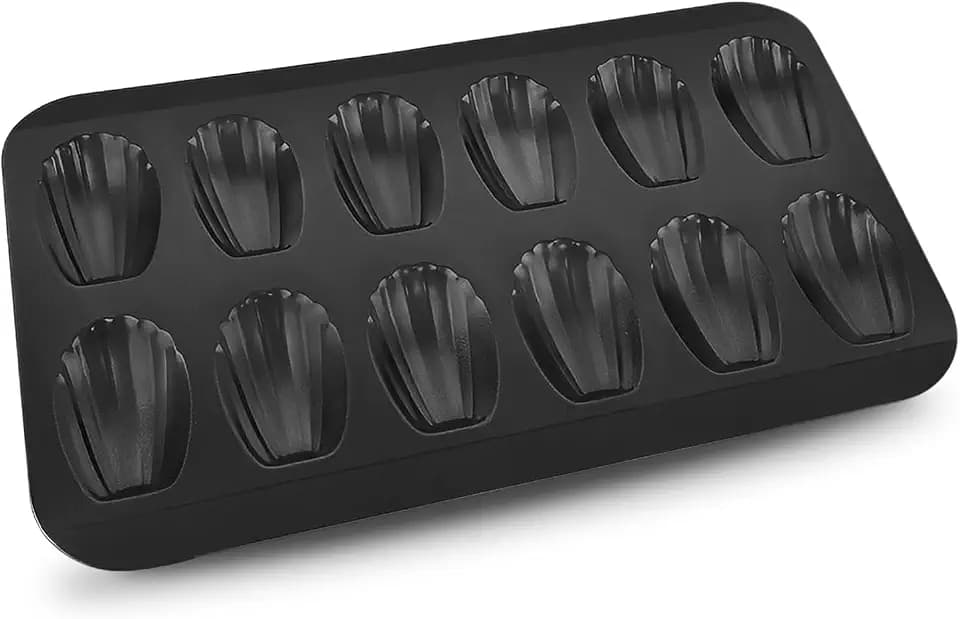 12-Cavity Madeleine Pan 15.75" x 9.45", Black