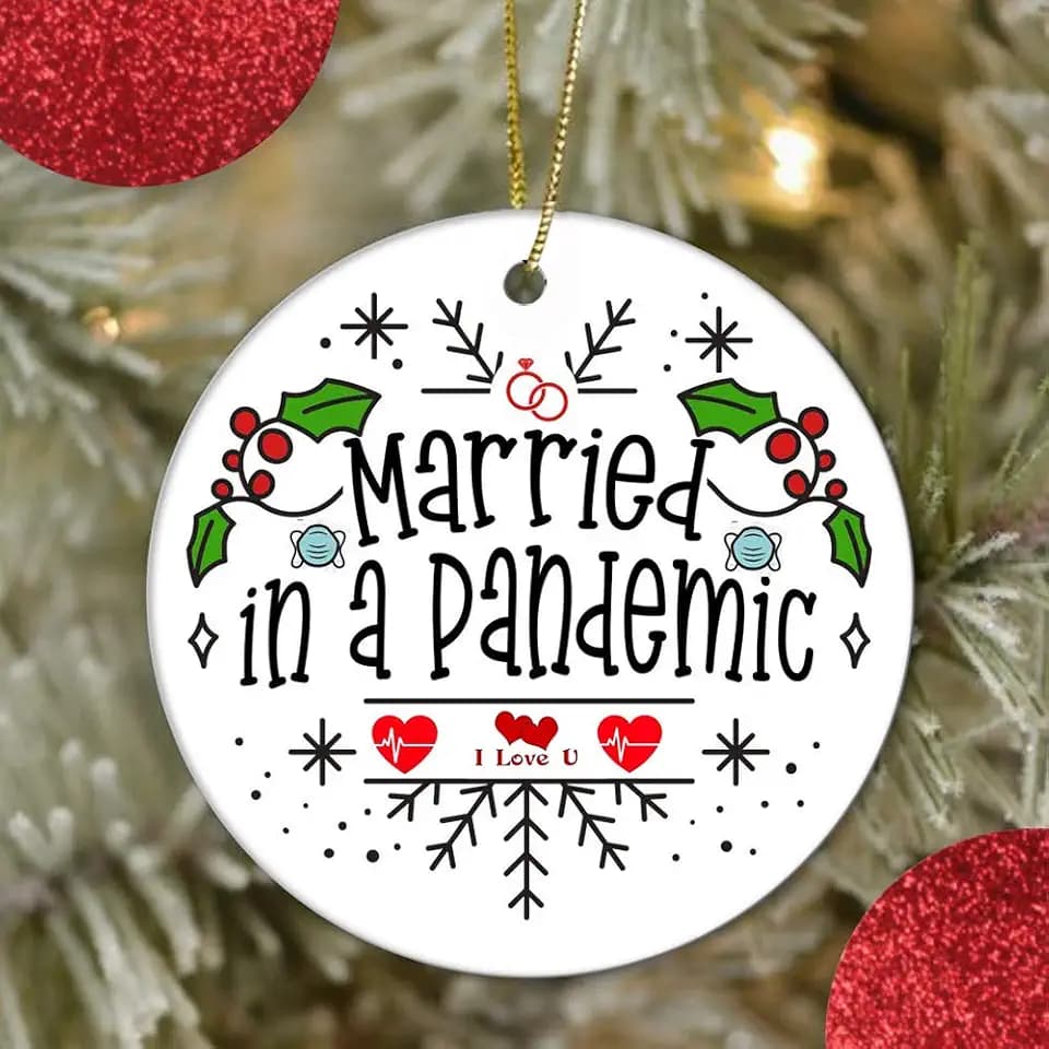 Christmas Married Ornaments 2021 Wedding Decoration Gifts Married in a Pandemic Handmade Commemorative Plate Wedding Decor for a Newlyweds Christmas -Double Side