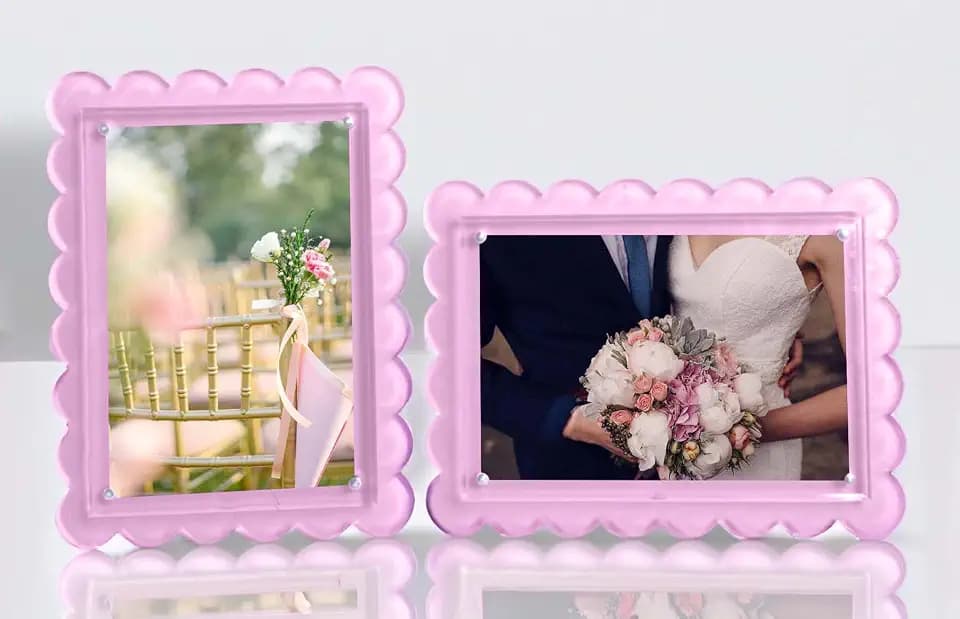 GRAHAM DESIGN 2‑Pack 5×7 Scalloped Acrylic Photo Frames – Pink Magnetic Floating Display, Dual Orientation Tabletop Frames, Modern Minimalist Gift Décor