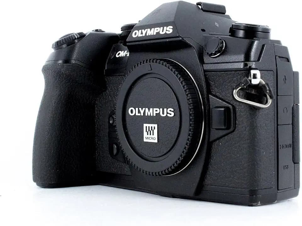 Olympus OM-D E-M1 Mark II Kit, Micro Four Thirds Systemkamera (20.4 Megapixel, 5-Achsen Bildstabilisator, elektronischer Sucher) + M.Zuiko 12-40mm PRO Universalzoom, schwarz