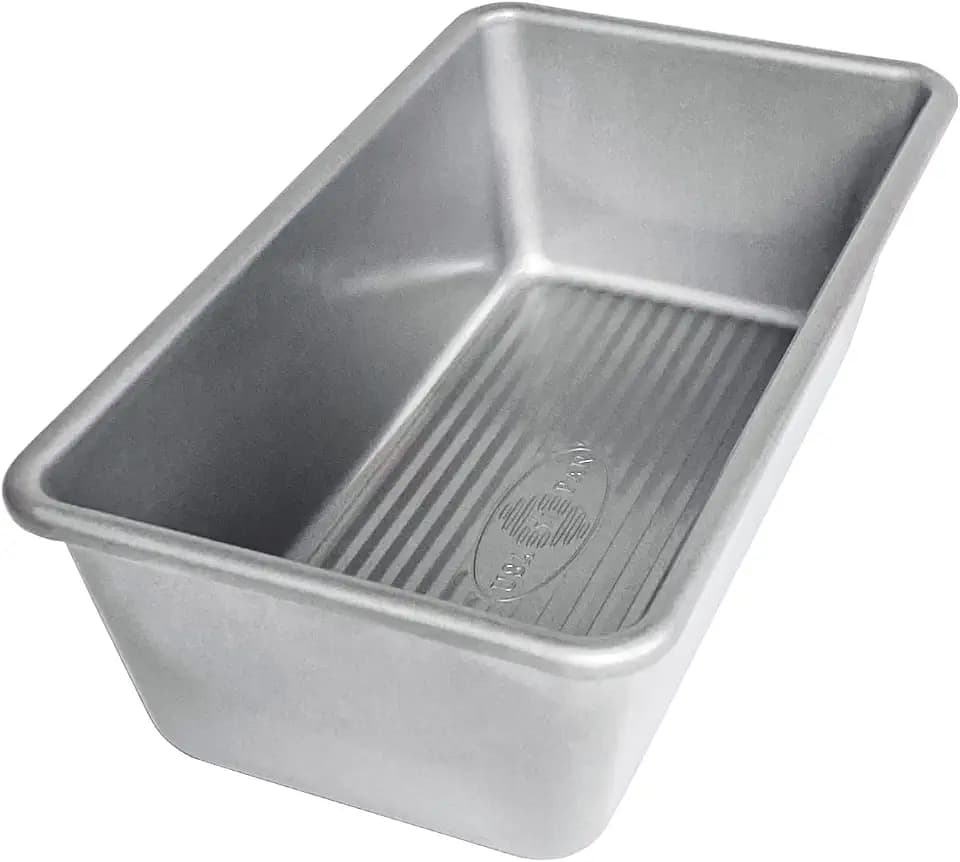USA Pan Bakeware Seamless Nonstick Standard Bread Loaf Pan, 8 x 4.5 x 2.75