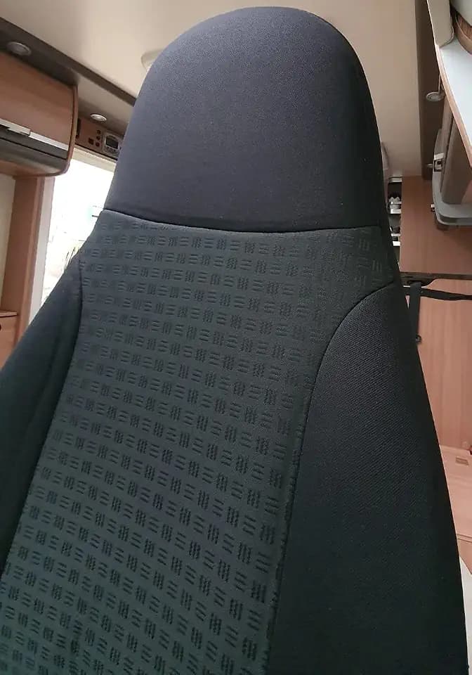 Maß Sitzbezüge Schonbezüge Pilotsitze Fahrer & Beifahrer Set kompatibel mit Wohnmobil FIAT Ducato 820 Schwarz