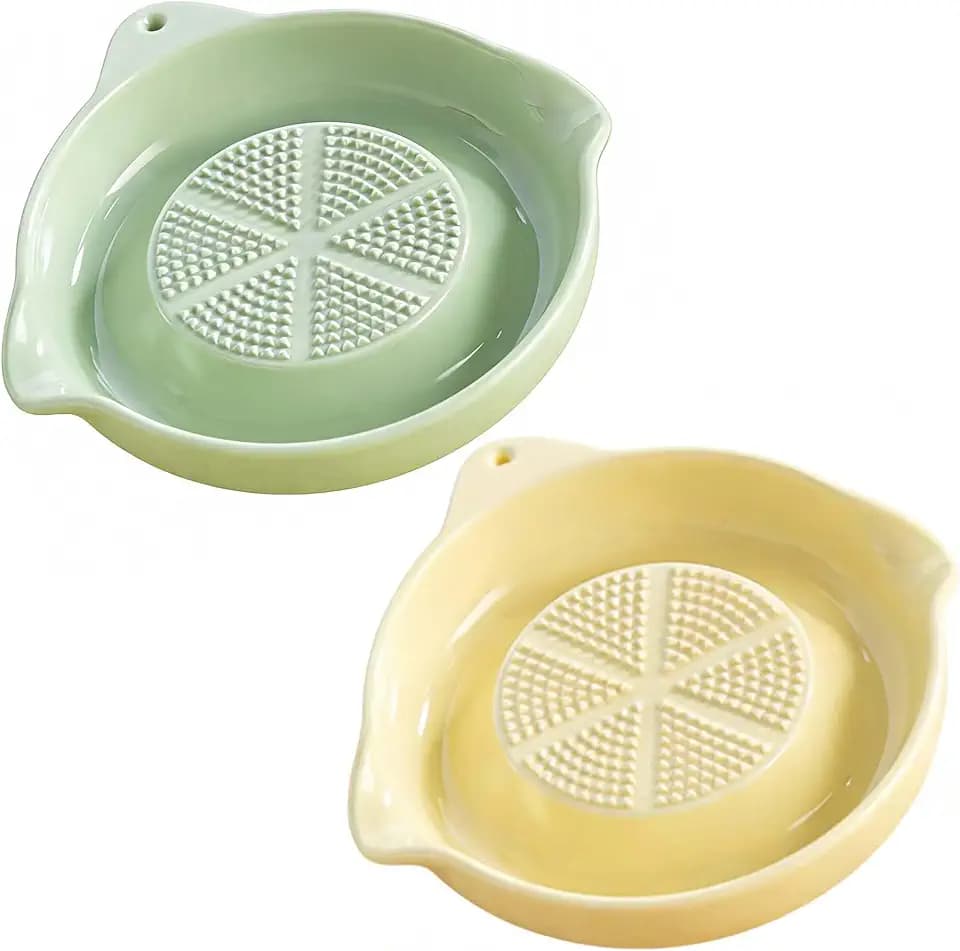 2 Pcs DelloidMaz 5.3 Inch Large Ceramic Grater Plate for Ginger, Garlic, Onion, Cheese, Lemon, Chocolate, Vegetables and Fruits for Kitchen (1 Green + 1 Yellow, Large Round)