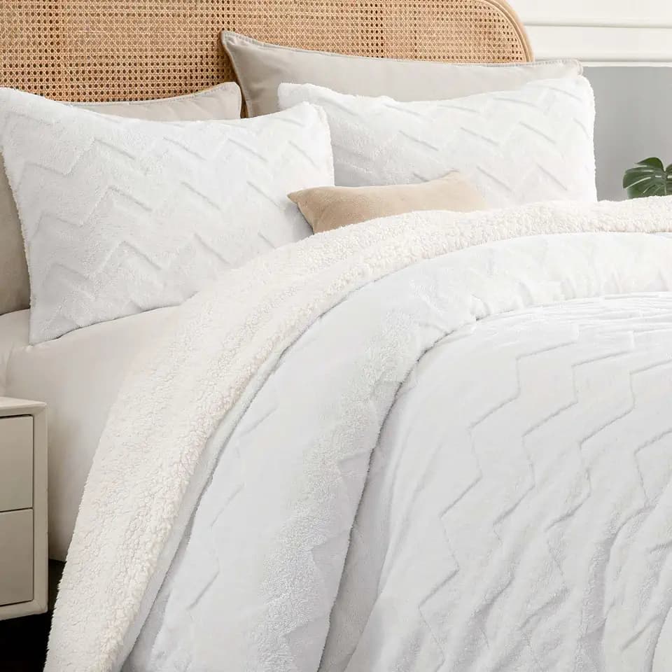 BEDELITE Fluffy Sherpa Queen Comforter Set,White