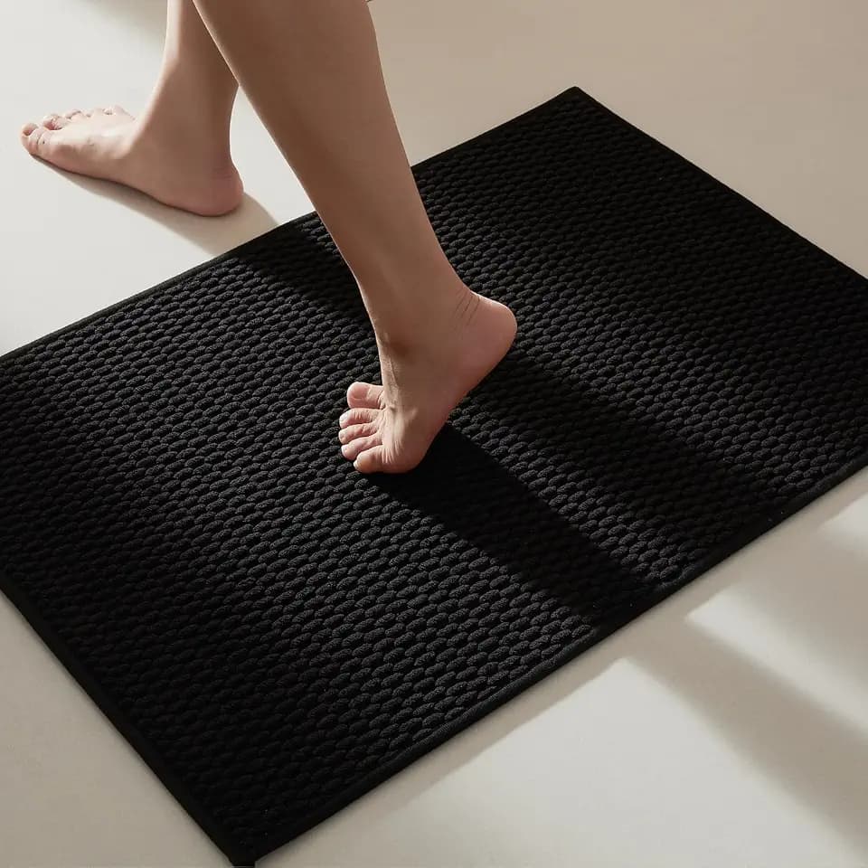TYUU Black Bathroom Rugs Non Slip Washable, Super Absorbent Thin Bath Mat Quick Dry Low Pile Bathroom Rug, Black 24''x36''
