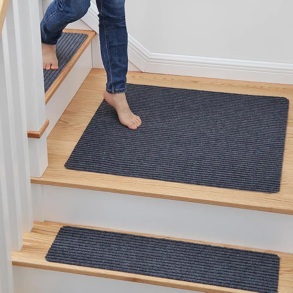 MBIGM Carpet Stair Landing Mat, 1 Pack, 2'6" x 2'6", Grey
