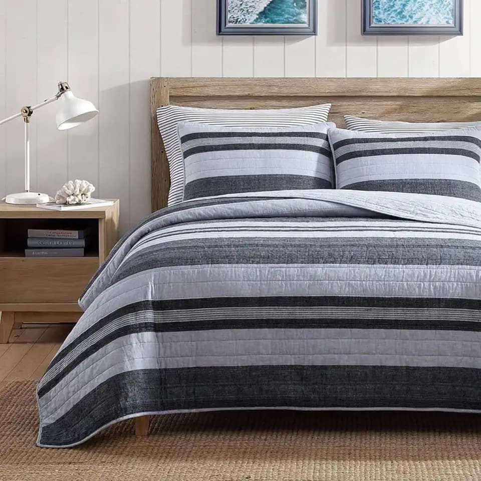 Nautica - Queen Size Quilt Set with Matching Shams