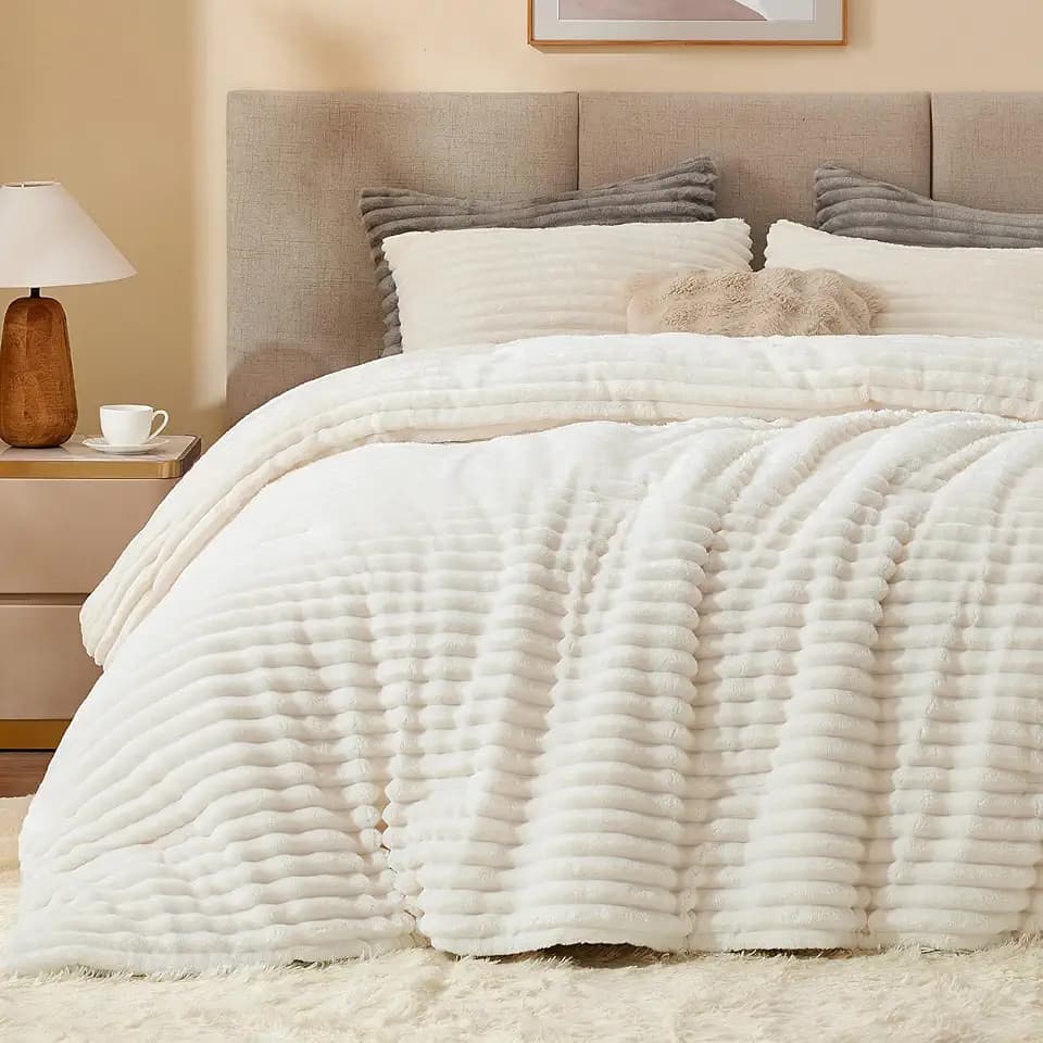 BEDELITE Fleece Twin/Twin XL Comforter Set, Fluffy Bed Set, Cream White