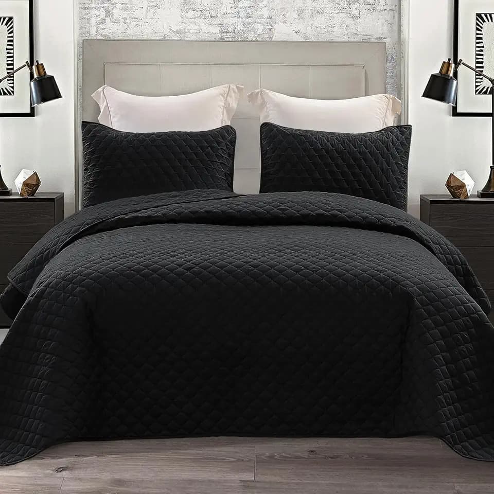 Exclusivo Mezcla Reversible Full Queen Quilt Bedding Set, Black