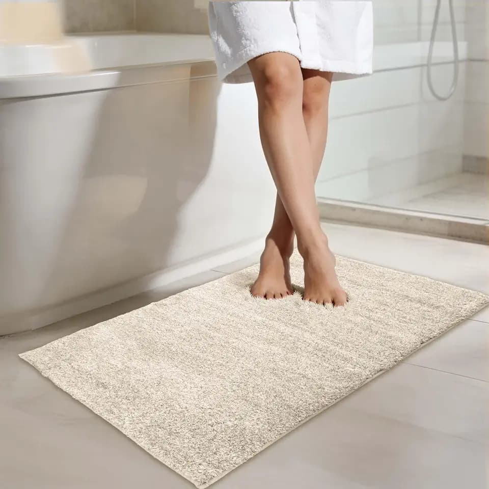 VOOVA & MOVAS Beige and White Non-Slip Bath Rug, 32x20, Microfiber