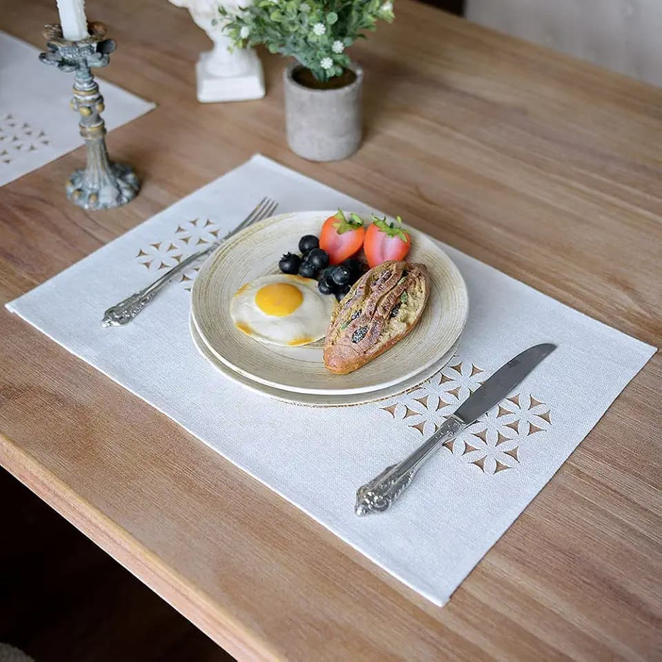 ARTABLE Offwhite Rectangle Fabric Placemat Set of 4 Table Mats 12 x 18 Inch