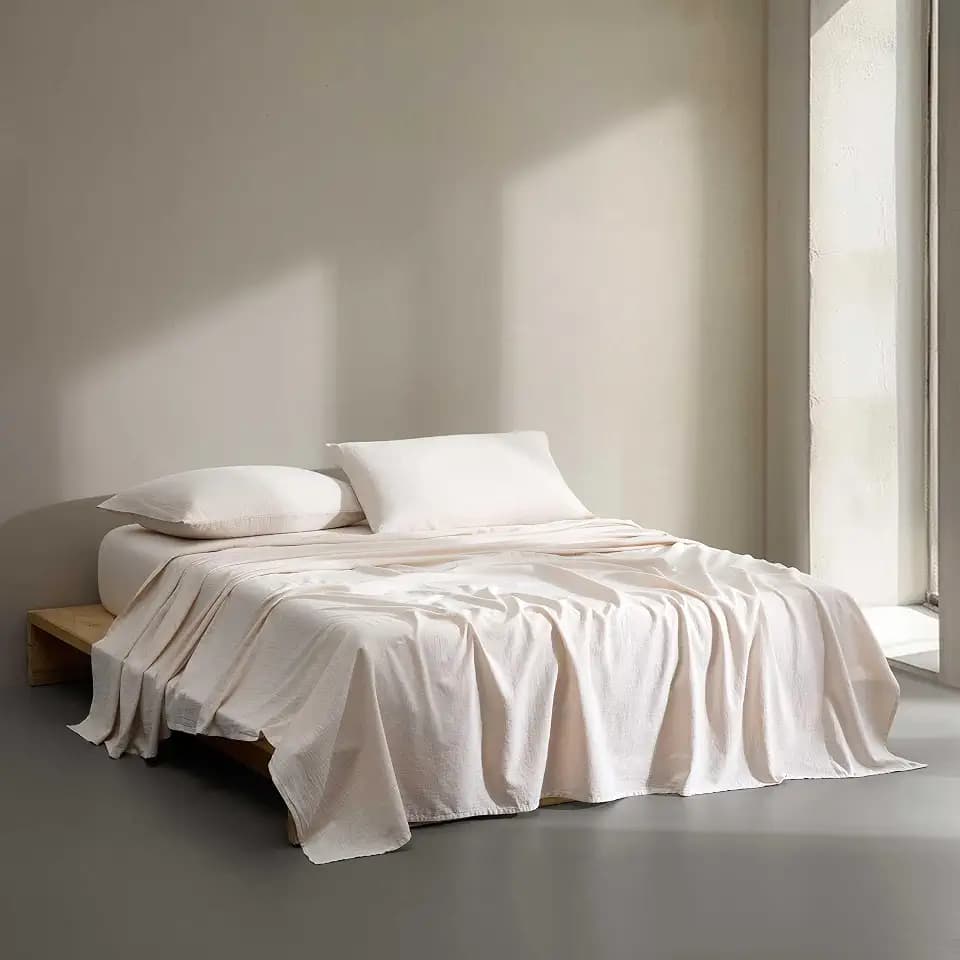 Calvin Klein - King Sheet Set with Fitted Sheet & Pillowcases