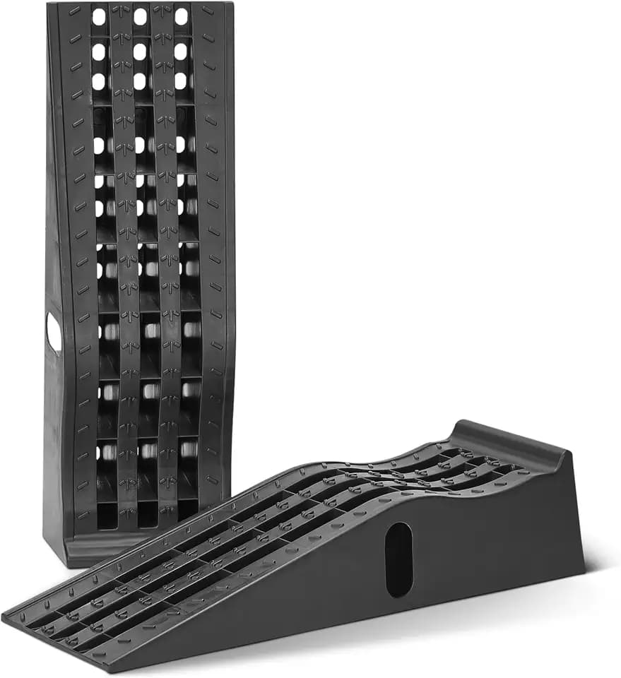 Amazon Basics Auto Auffahrrampen Robuster Kunststoff, Tragkraft 2948kg pro Paar (1474kg je Rampe), Rutschfeste Gummibasis, Strukturierte Oberfläche, 2er Set, Schwarz