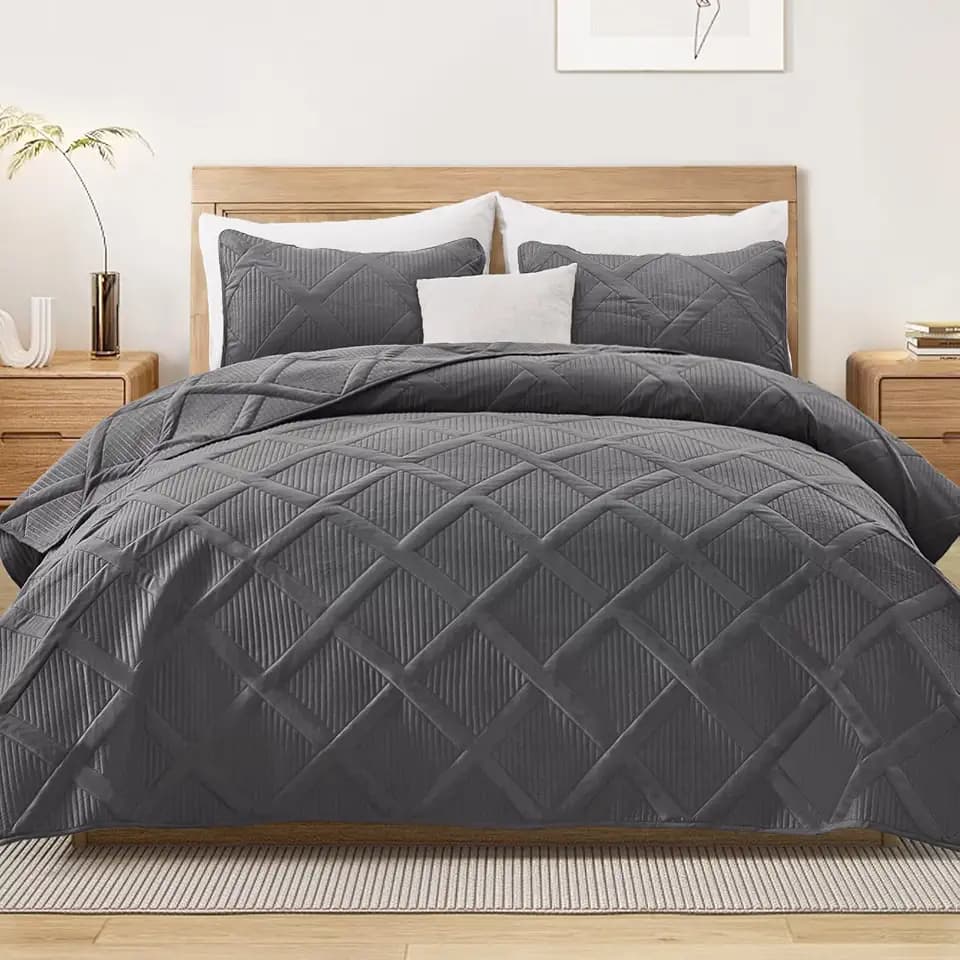 Exclusivo Mezcla 3-Piece Soft Quilts Queen Size Bedding Set, Grey