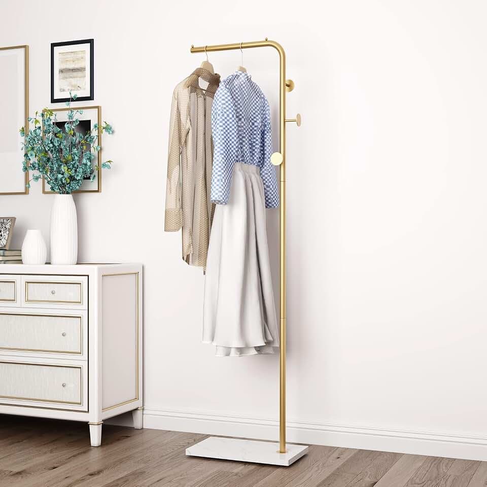 Metal Gold Coat Racks, Standing Coat Rack with Heavy Base, Modern Coat Tree with Crossbar and 3 Hooks, Entryway Coat Racks for Handbags, Clothing.(67inch)