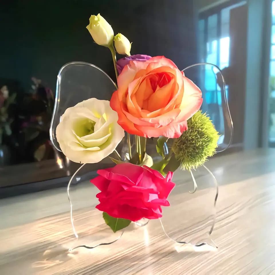 Clear Acrylic Butterfly Vase ,Acrylic Frame Vase,Art Deco ,Decoration of Consoles and Various Desktops,House Warming Gifts (Butterfly Clear