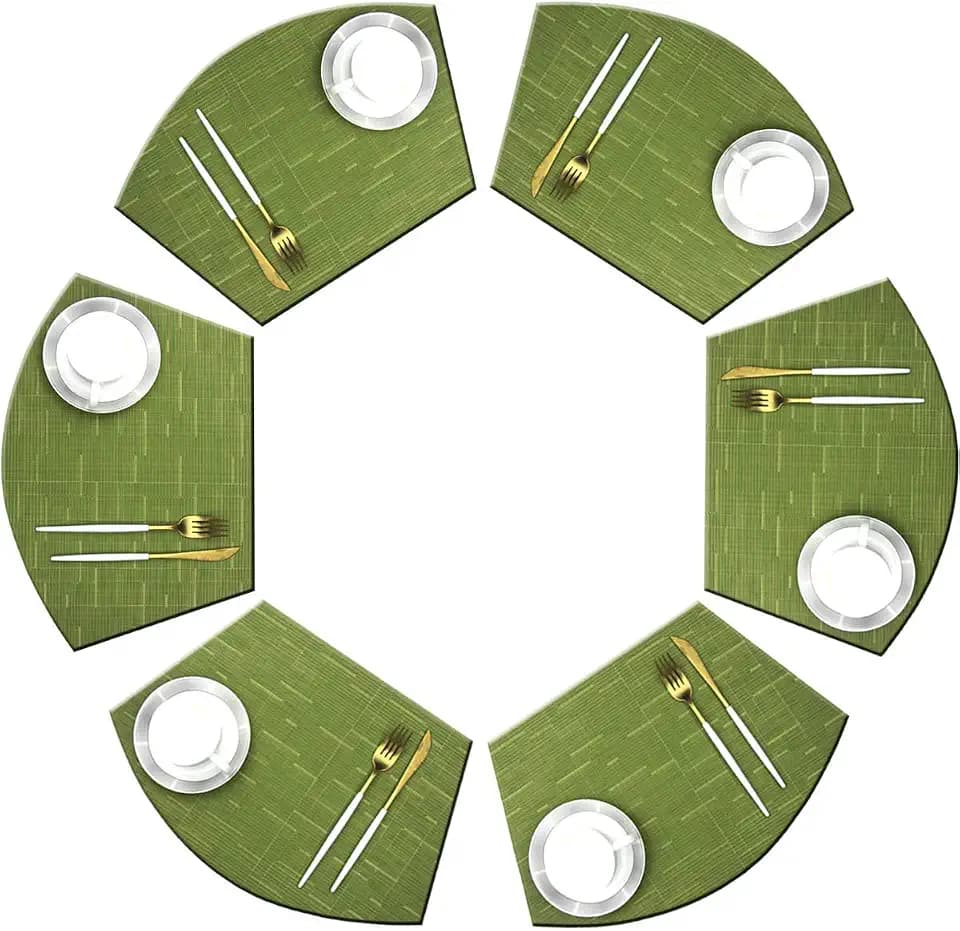 Wedge Placemats for Round Table Woven Vinyl Easy Wipe Plastic Non Slip Table Mats Set of 6(Green)