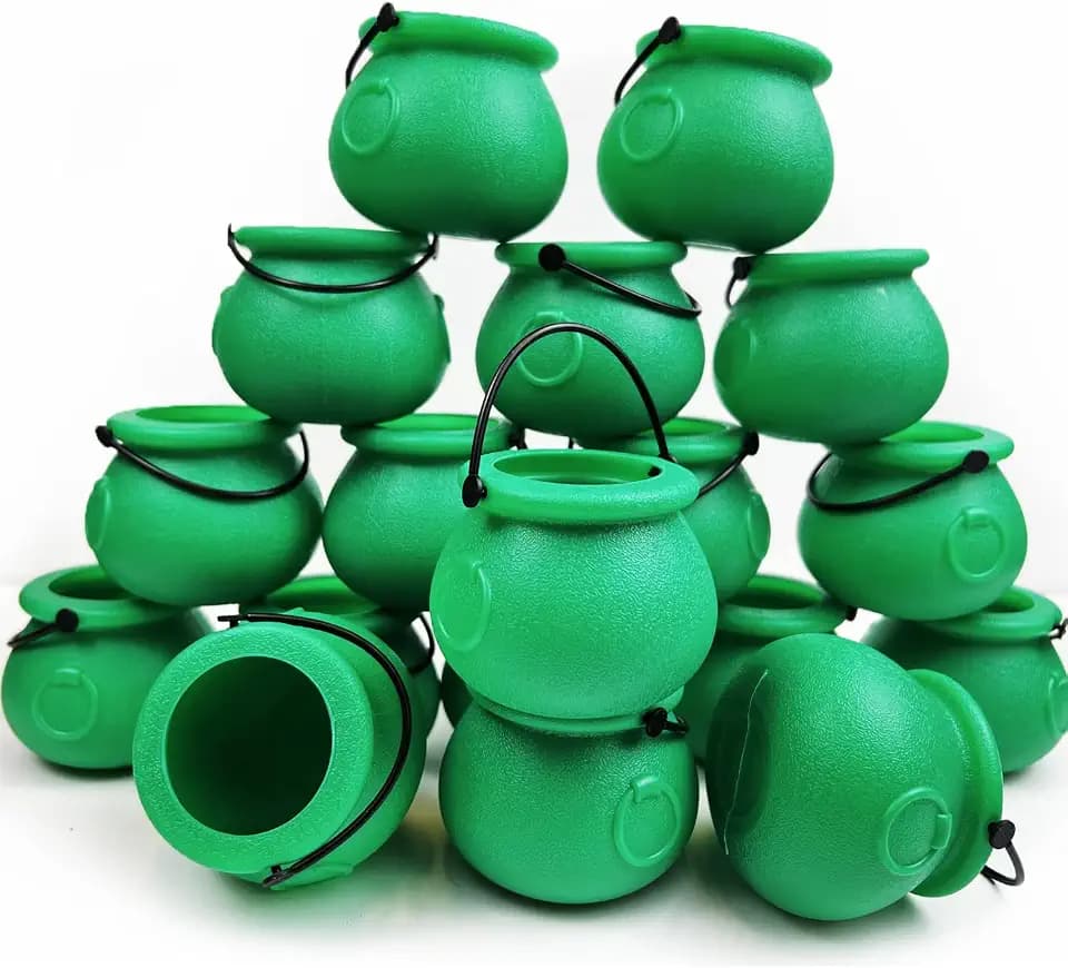 GiftExpress 24pc Mini Green Cauldrons for St Patrick's Day Decoration, St Patrick Cauldrons, Novelty Candy Holder Pot of Gold (24)