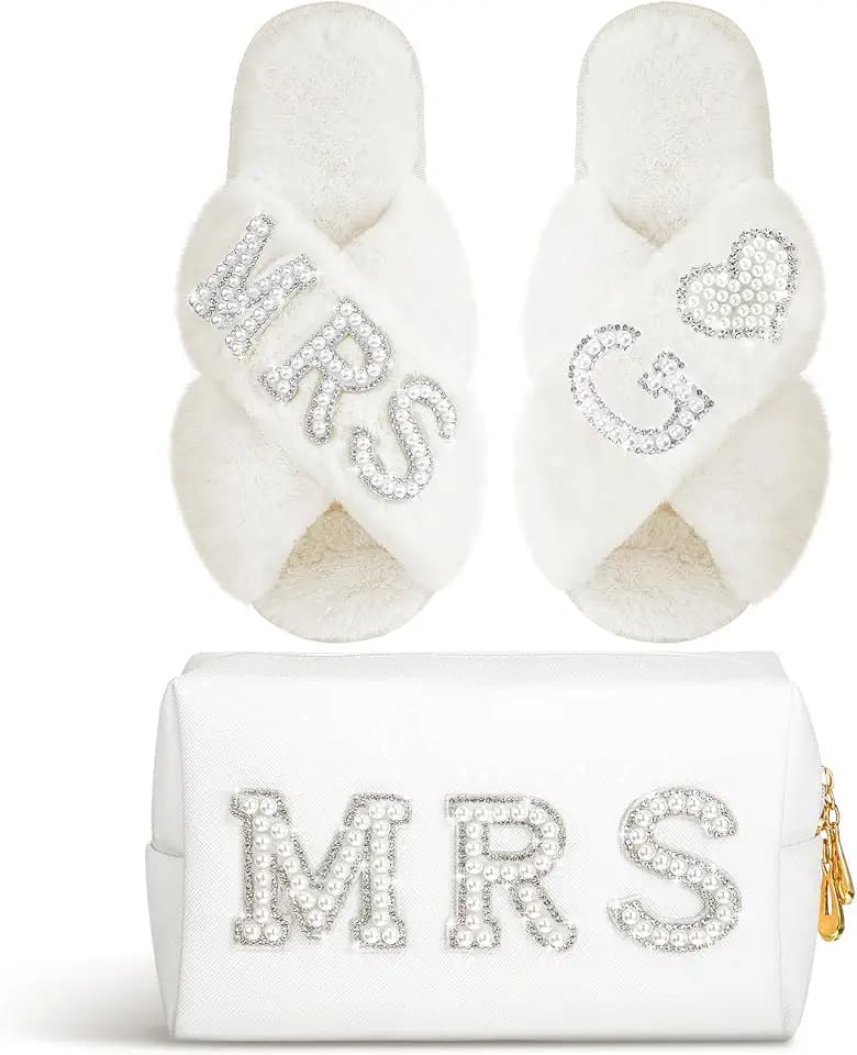 Xtinmee Personalized Bride Slipper Mrs Letter Makeup Bag for Wedding Day, G