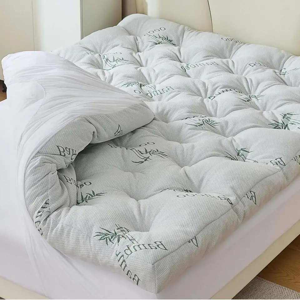 Whatsbedding Memory Foam Mattress Topper King,5 Inch Bamboo Viscos Fabric