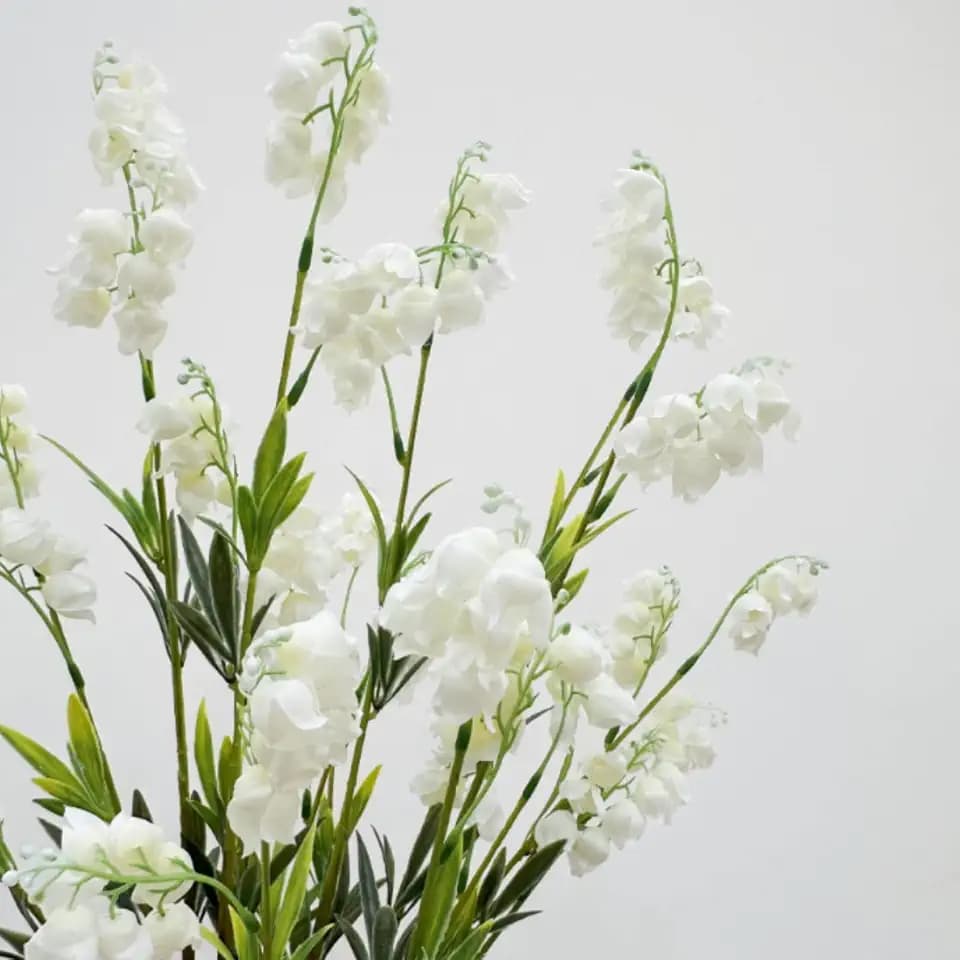 4 Pcs Lily of The Valley Artificial Flowers, 31.8 Inch Tall Fake Silk Flower, Long Stem Artificial Lily Flowers for Tall Vases, Large Floral Arrangements, Home Decor (White)