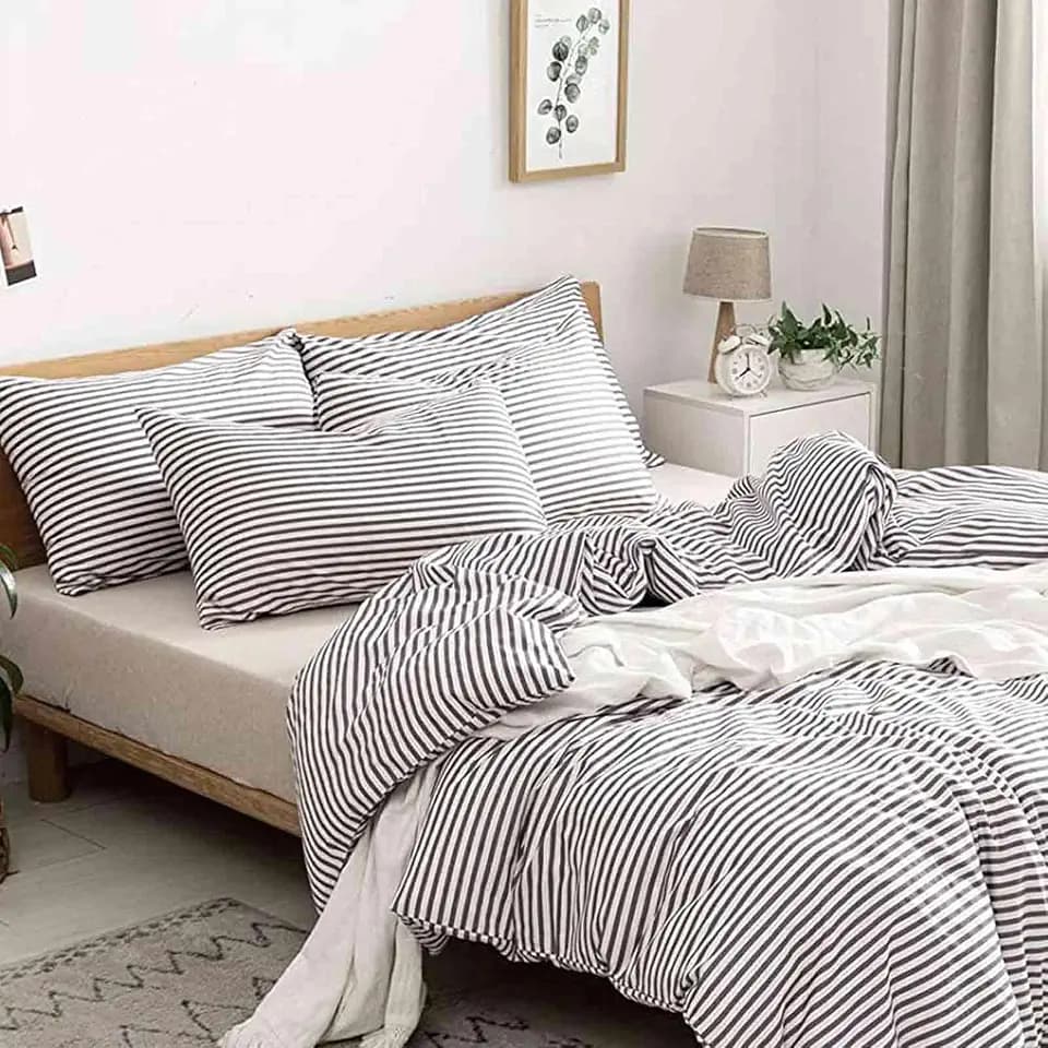 Nanko Striped King Size Duvet Cover Set, White and Grey Stripe Print Pattern 3 PCS - Microfiber Bedding Sets Comforter Cover Zip, Tie - Modern Farmhouse Style for Men and Women Teen, 104 X 90 in Gray