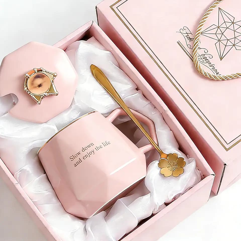 Ceramic Coffee Mug with Lid and Spoon, Gift Box Set, Gold Trim, 13.5oz, Slow Down and Enjoy Life。Mother's Day Gift (Pink)
