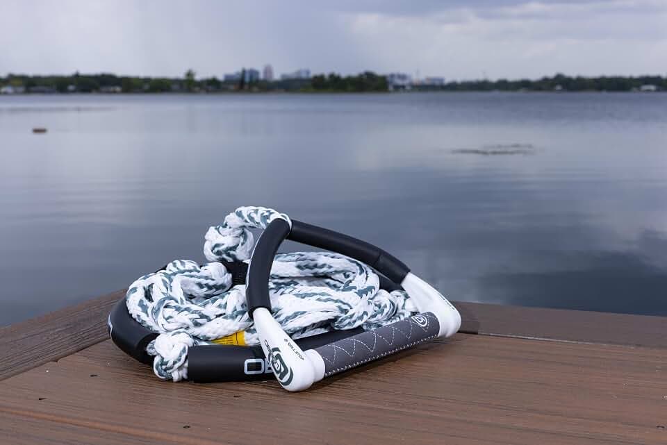 O'Brien Pro Surf Rope – 10” EVA Handle, 25’ Braided Line, Knotted Grips for Wake Surfing – Durable & Comfortable Wakesurf Rope