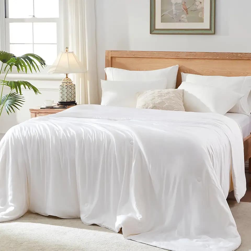 Globon Cooling Lightweight Summer Comforter California King Size,White