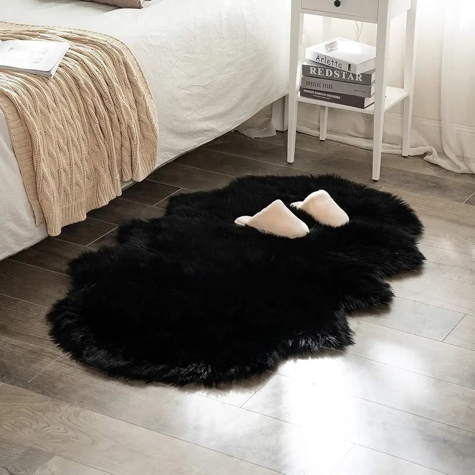 MIULEE Fluffy Area Rug 3x5 ft Faux Fur Sheepskin Rug for Bedroom Black