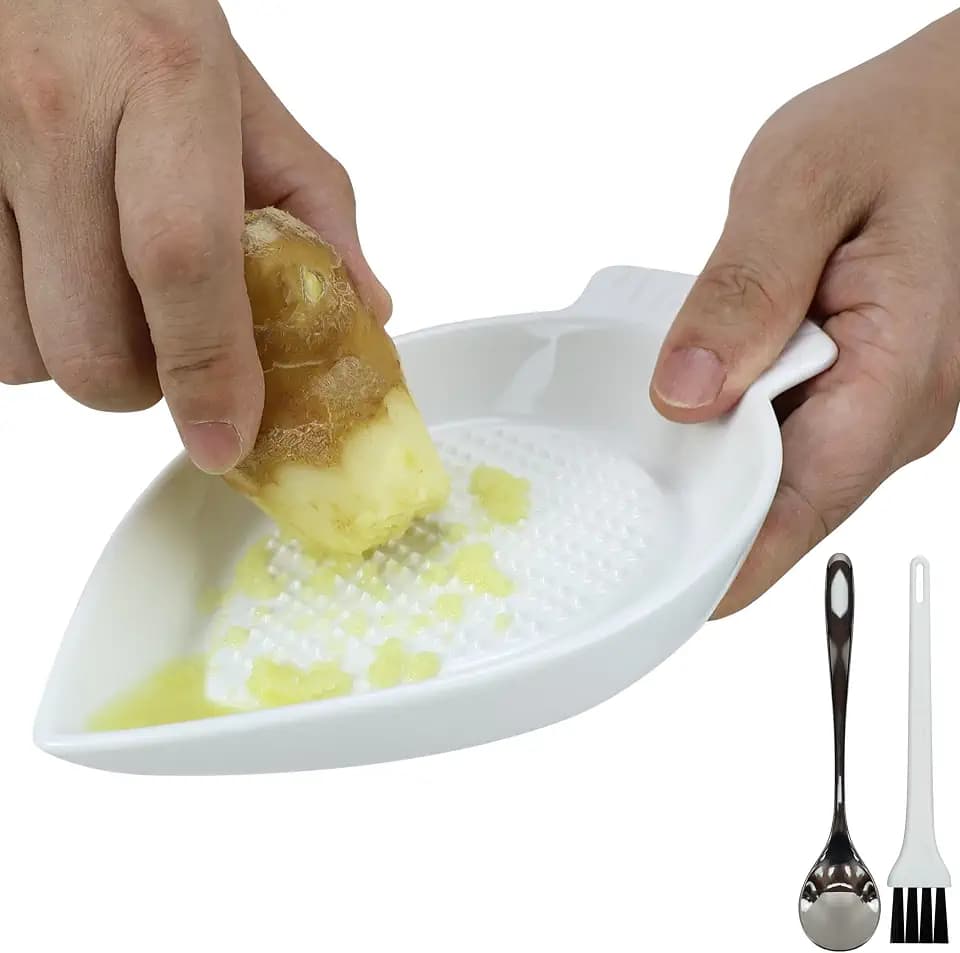 EIKS Ceramic Grater Plate Grinding Dish with Spoon and Brushes