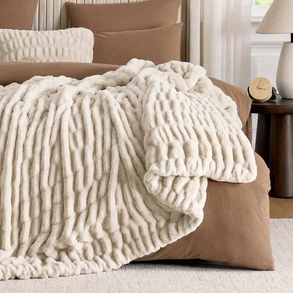 Cozy Bliss Double-Sided Soft Faux Fur Throw Blanket,60"x80", Beige