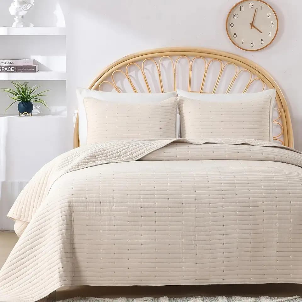 HIARUO Quilt Set King Size, 3 Pieces Bedspread Coverlet Comforter Set Lightweight Thin Bedding Blanket with 2 Pillow Covers Shams Modern Full Cover for All Season, Beige Star Pattern