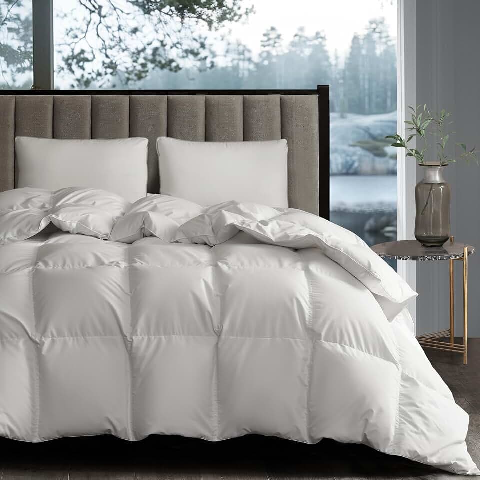 Hotel Grand White Goose Down Fiber Medium Warmth Comforter King Size