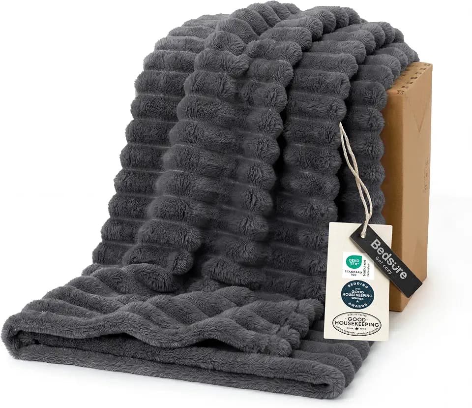 Bedsure Soft Grey Throw Blanket for Couch Decor Gifts 50"x70"