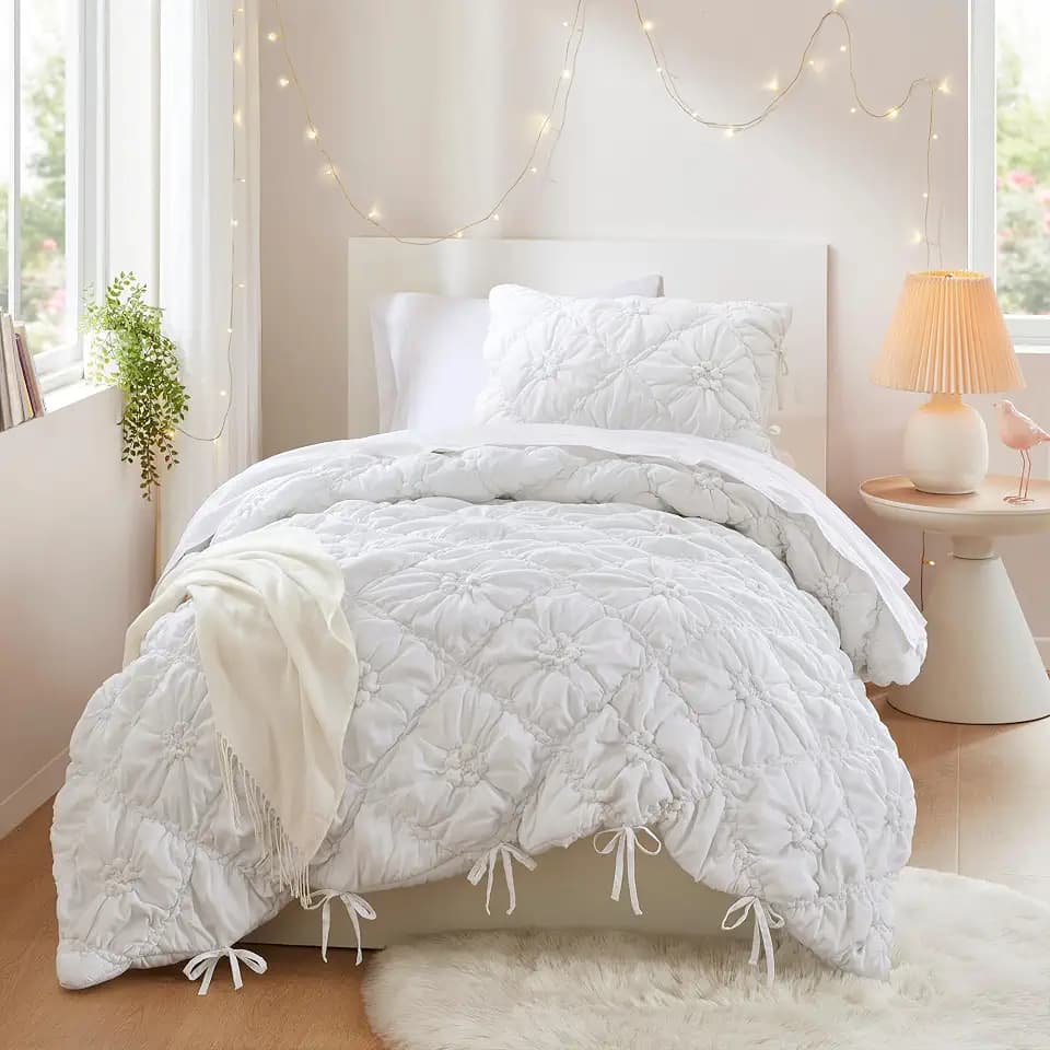 Intelligent Design Puffy Floral Shabby Chic White Twin Comforter Set, 2pc