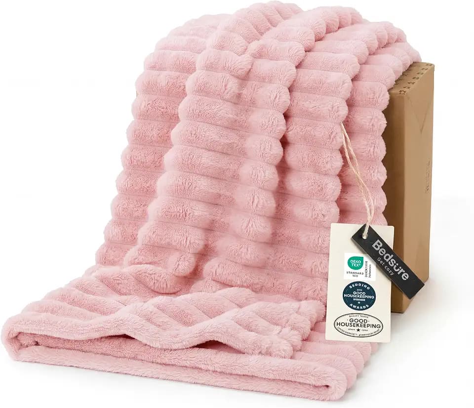 Bedsure Soft Twin Blanket for Bed Decor Gifts Coral Pink 60"x80"