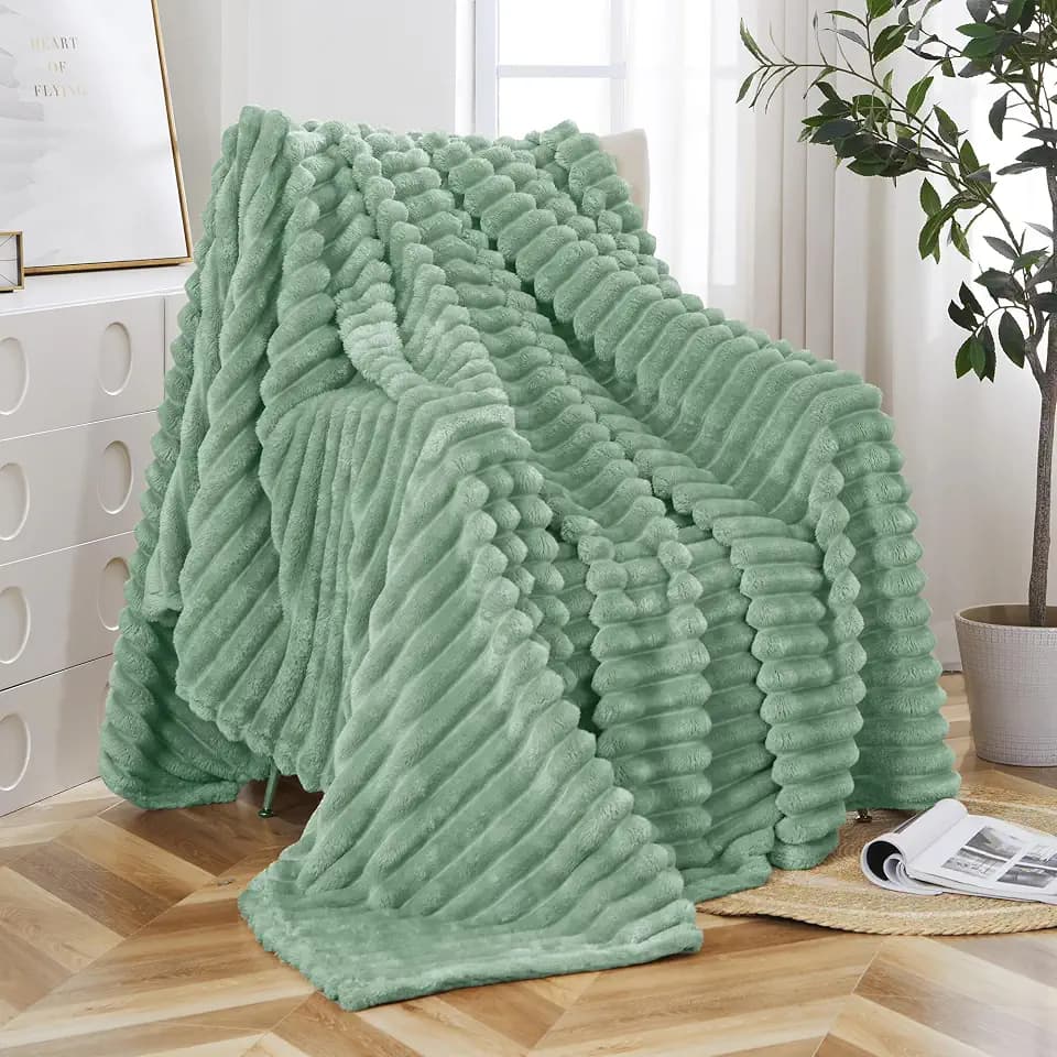 Taliska Ribbed Fleece Throw Blanket for Couch, Sage Green, 50"x60"