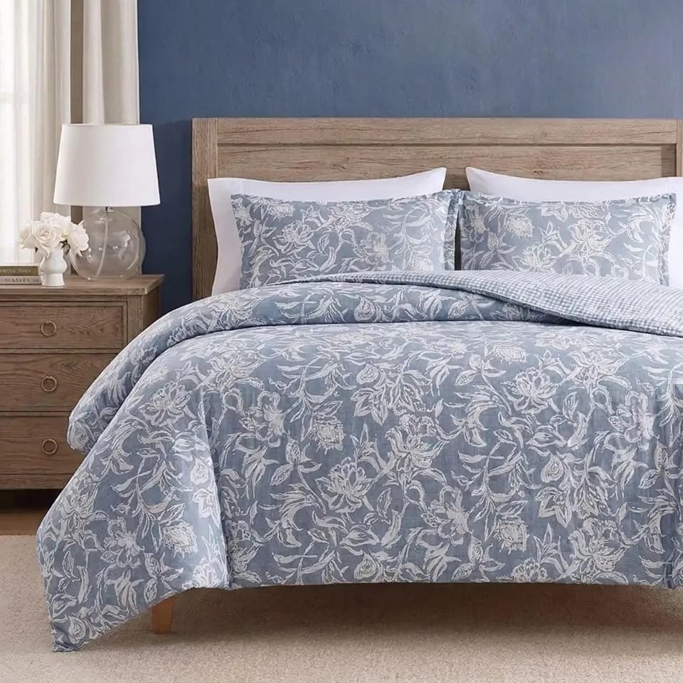 Nautica - Queen Size Comforter Set with Matching Sham