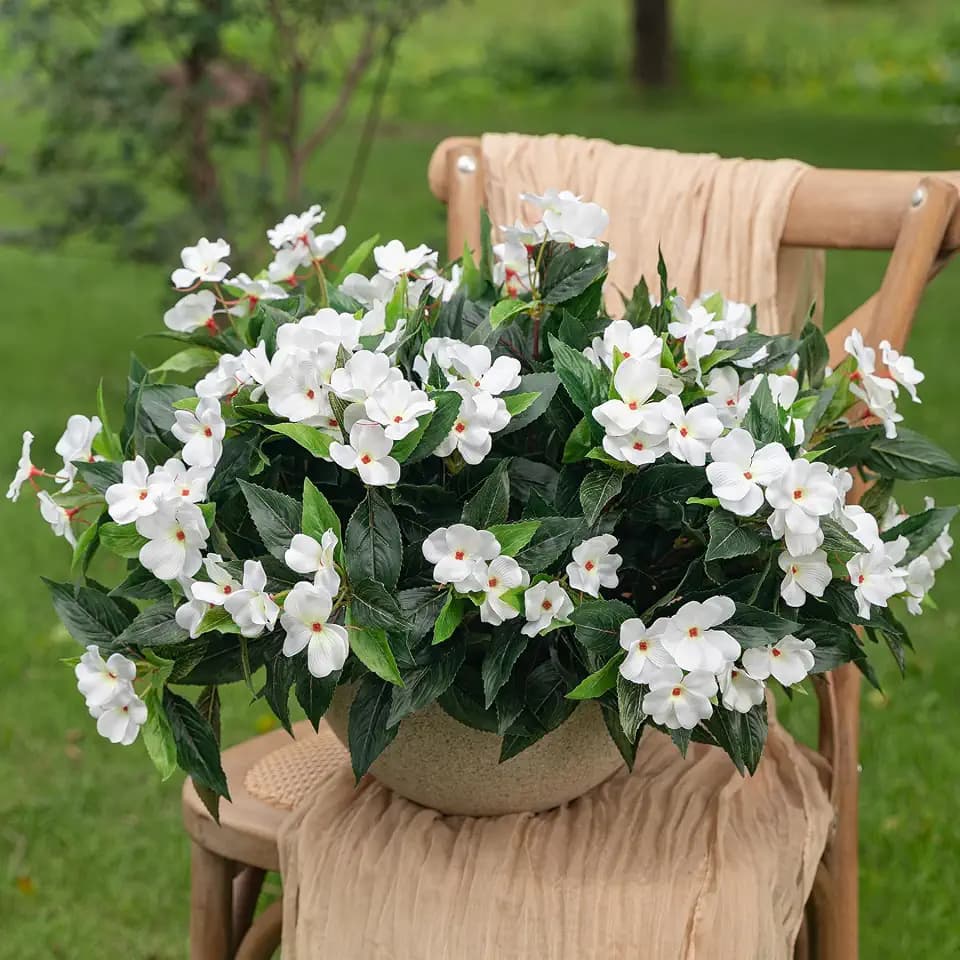 Uqueeten15.7” Fake Flowers Artificial Flowers for Outdoor,Silk Artificial Impatiens Bouquet Flowers for Outdoors,Spring Flowers Flores Artificiales para Decoracion Indoor Decor 8PCS(White)