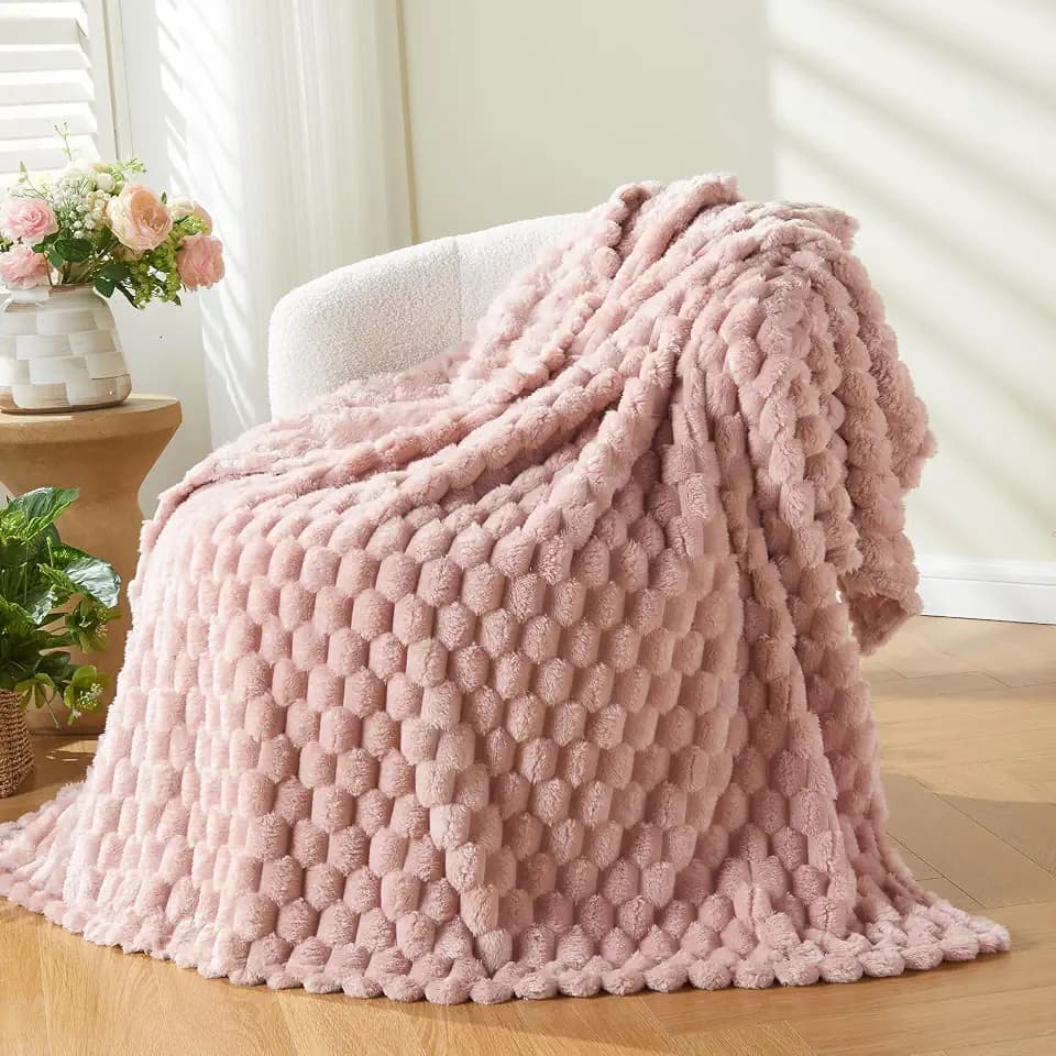 NEWCOSPLAY Fleece Clouds Cozy Throw Blanket for Couch, Pink, 50"x60"