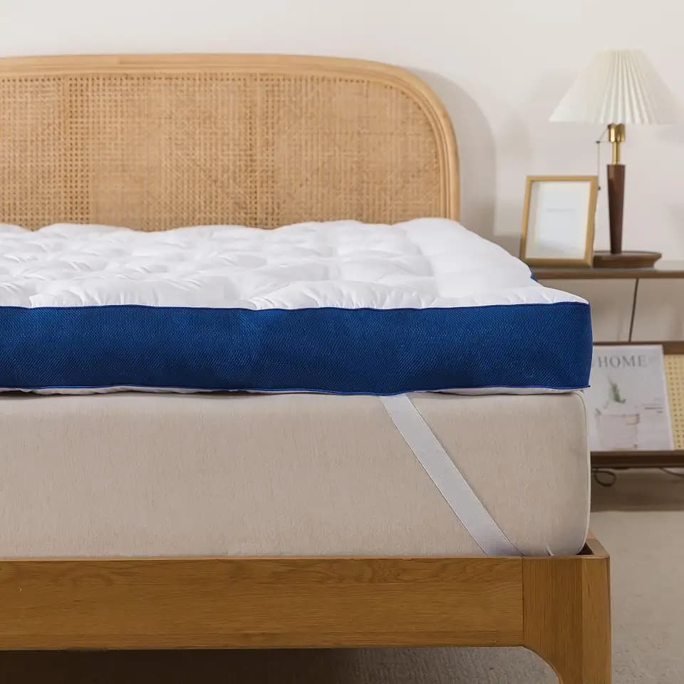 WhatsBedding 5 Inch Memory Foam Mattress Topper King