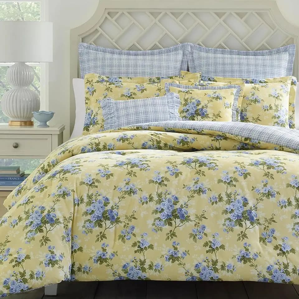 Laura Ashley - Queen Size Comforter Set with Matching Shams