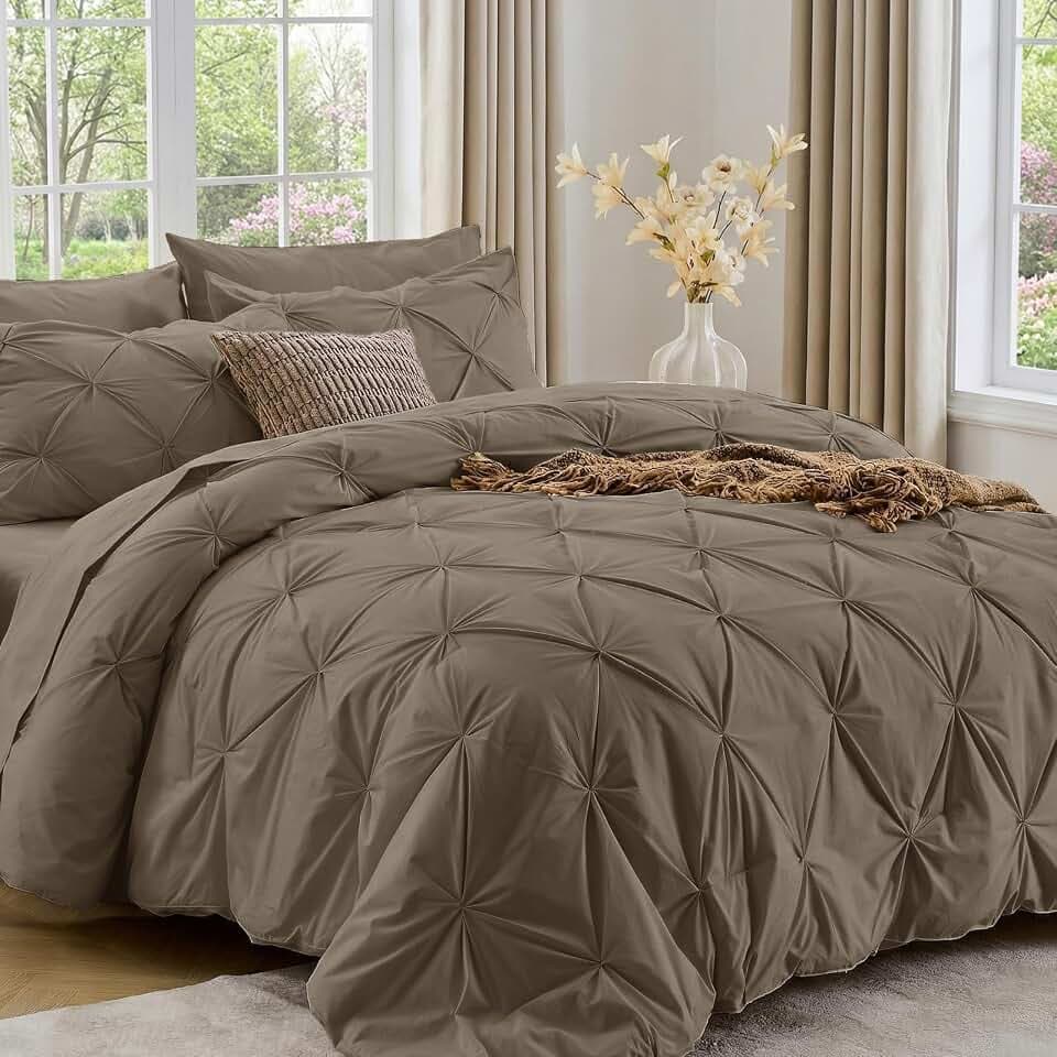 Sasttie King Size Comforter Set, 7-Piece Bed in a Bag, Pintuck Bedding Set for All Season, Includes Comforter, Flat Sheet, Fitted Sheet, Pillowcases and Pillowshams, Brown