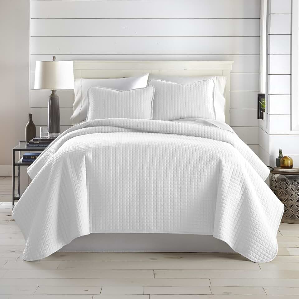 White Queen Quilt Bedding Set with 2 Pillow Shams, White Quilts Full Size