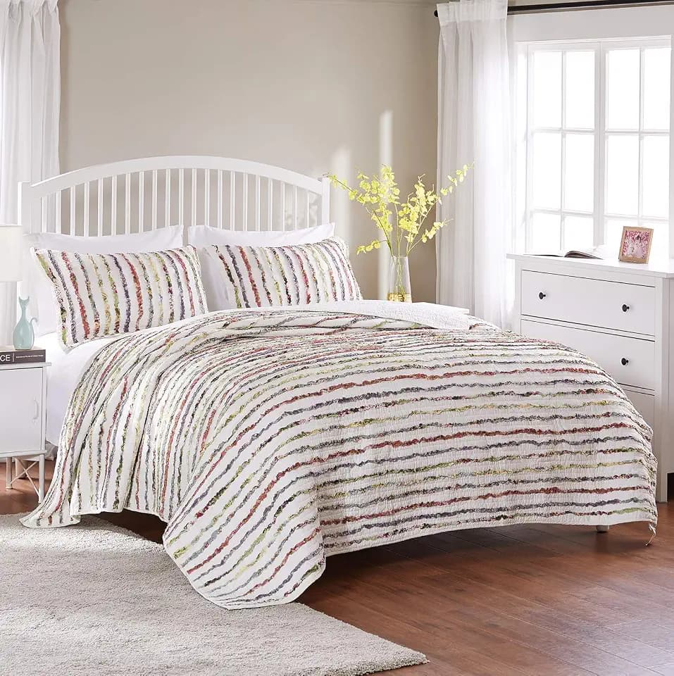 Greenland Home - GL-1104YK Bella Ruffled Quilt Set, 3-Piece King/Cal King, Multi