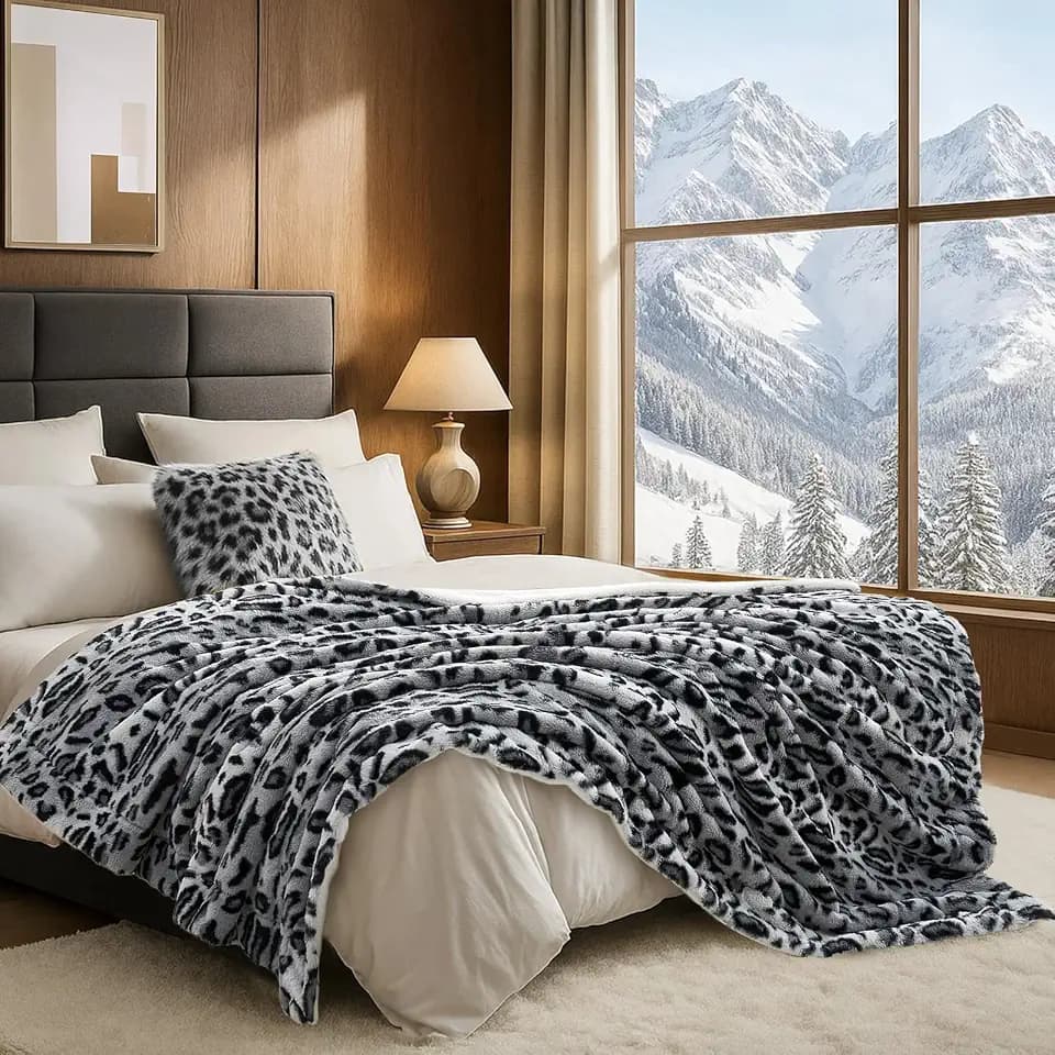 Cozy Bliss Leopard Print Faux Fur Throw Blanket,60"×80", Snow Leopard