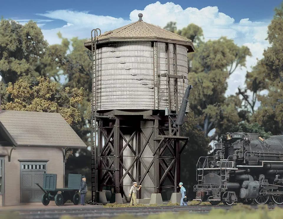 Walthers Cornerstone Series Kit HO Scale Wood Water Tank Gray, 8