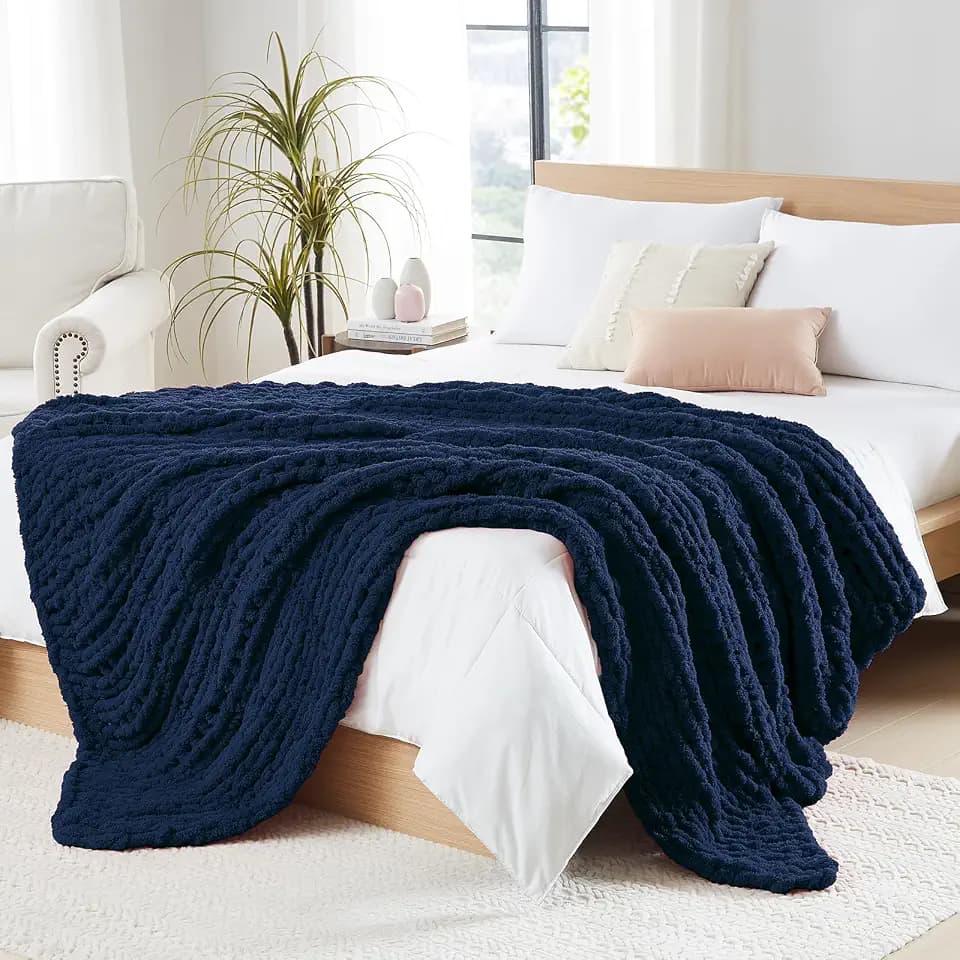 L'AGRATY Chunky Knit Throw Blanket for Couch, 50 x 60 Inches, Dark Blue